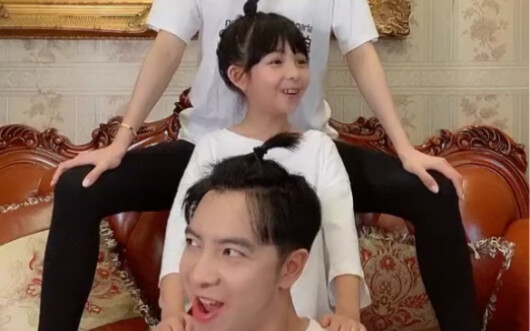 Tóc tết của Ngôn Thật đúng là hài quá đỗi, xem đi xem lại mấy chục lần vẫn không nhịn được cười...!