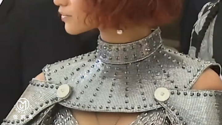 เซนดายา | ลุคพรมแดงเมตบอลสุดโปรดของพี่สาวแซน!