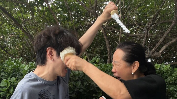 Mẹ sinh ra không phải con trai, mà là kẻ thù truyền kiếp