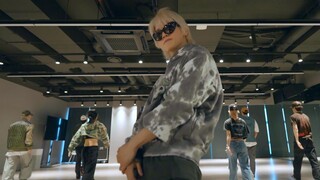 [NCT]Taeyong tập nhảy "SHALALA"