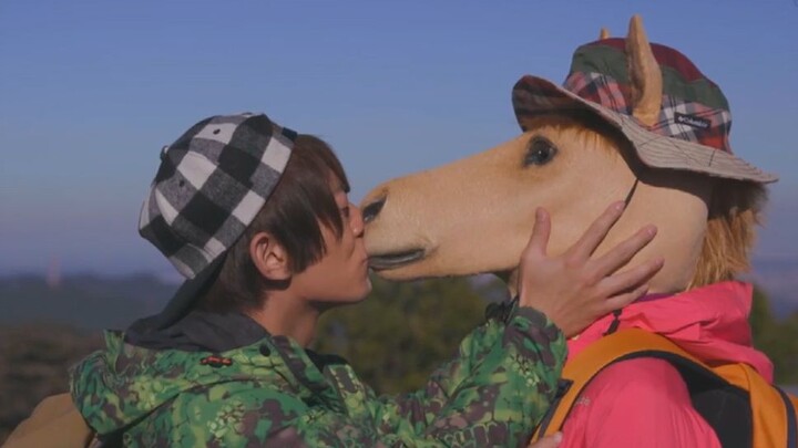 فتاة جسمها العلوي حصان وجسمها السفلي إنسان—فتاة الحصان التي لم ترَ مثلها من قبل! الفيلم الياباني الج