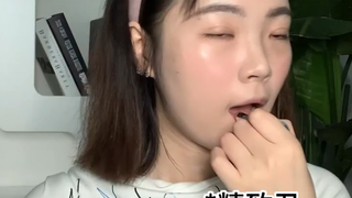 ไม่ใช่! มีคนแต่งหน้าแบบนี้จริงๆ เหรอ?