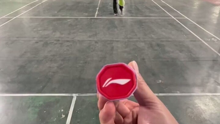 46_Today at the park, my badminton buddy lent me a racket. Does anyone know what kind of racket this