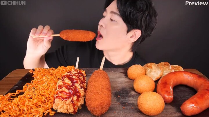 ASMR MUKBANG _ FIRE NOODLES & CORN DOG KIELBASA SAUSAGE CHEESE BALL DUMPLING EATING 불닭볶음면 핫도그 소세지 먹방