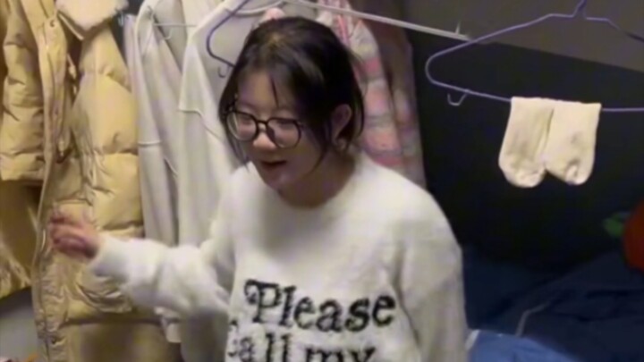 Cowok: Kamu yang nabrak aku, tapi malah aku yang kena peluru!