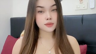 Bahenol mau numpang lewat..