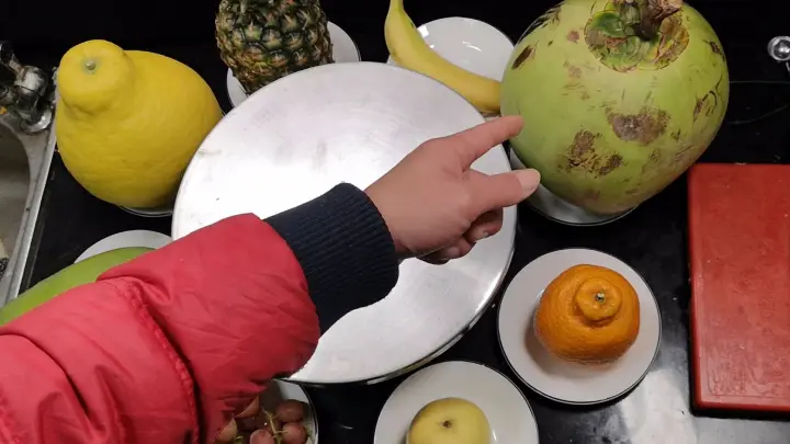 [Handicraft] Fruit Carving - On The First Try, I Met The Hardest Task