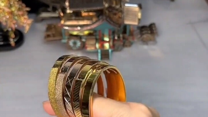 Begini caranya sang pemilik ruang dibuat para netizen terpaksa berganti profesi: terus-menerus naik 