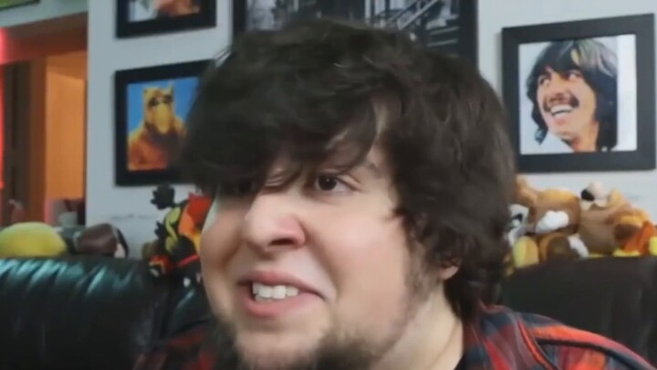 Wow, forgot to bring toilet paper? There is a photo of Xiao Zi in your pocket, so you can use it!