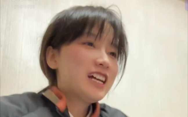 Tuzai sings “Qiu Fo” again—so moving it’ll make you cry.