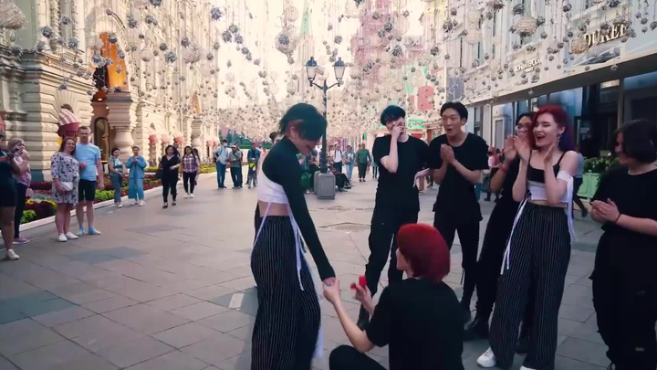 Russian Dance Troupe Member's Proposal现场