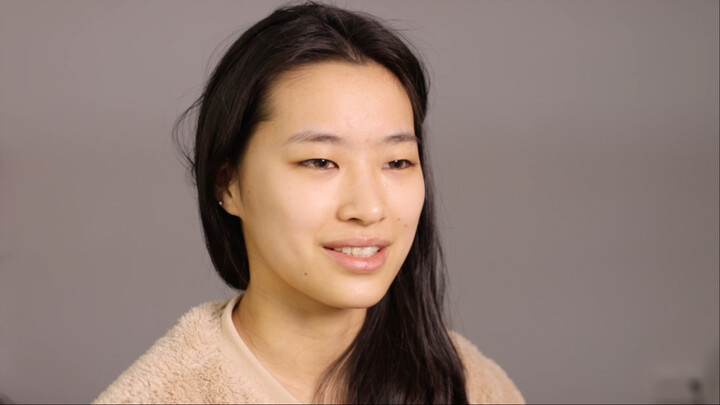 ตอนเด็กๆ ฉันมีความฝันอยากเป็นนางเอก แต่ตอนนี้ความฝันของฉันเปลี่ยนไปแล้ว คือการช่วยเหล่าคนธรรมดาที่มี