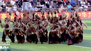 贵州村超:甘肃定西宽粉拉拉队《巴当舞》完整版