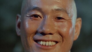 “圣诞快乐，劳伦斯先生！”