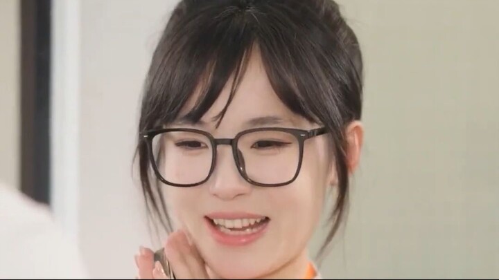 คุณหนูทายาทเศรษฐีปลอมตัวเป็นเลขาจนๆ ใครจะคิดว่า CEO จ้างให้เป็นเมียสัญญา แล้วตอน