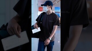 240611 Wang Yibo arrived safely at Beijing Airport 🛬💚 & | Beijing to Shenzhen ( Zhuhai ) #wangyibo