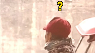 此时此刻一位靓女失去了对足球的热爱…