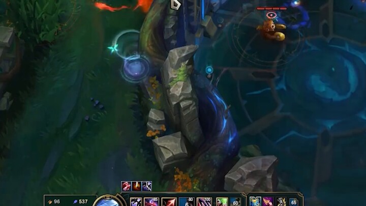 หลังจากฝึกฝน AP Varus มิดเลน ฉันพบว่าหลังจากเสริมความแข็งแกร่งแล้ว ความเสียหายของฮีโร่ตัวนี้นั้นรุนแ