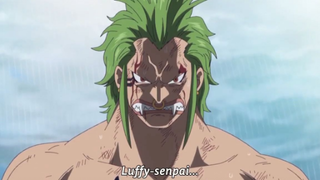 Bartolomeo cosplay Luffy, throws a rubber fist to defeat family mem