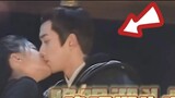 Highlights of the kiss on the high platform (*☻-☻*) But he took it head on! ! !