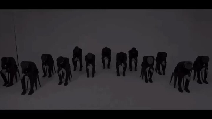 This studio version truly brings 17’s knife dance to life in all its glory.