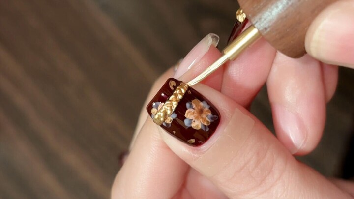 น้ำยาไล่สีเมทัลลิก สไตล์พระราชวัง วินเทจ ดอกไม้สีทอง ให้ฟีลหรูหราขั้นสุด