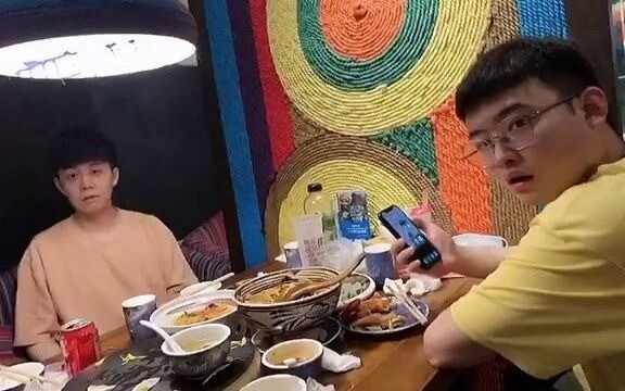 【A Northern Man’s Married Life】Watch as Two Cool-Headed Guys Nervously Cope