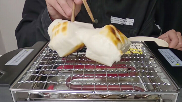 [Vlog Ẩm thực] Bánh gạo nướng kiểu Nhật | Cuối cùng đồ chấm lại là...