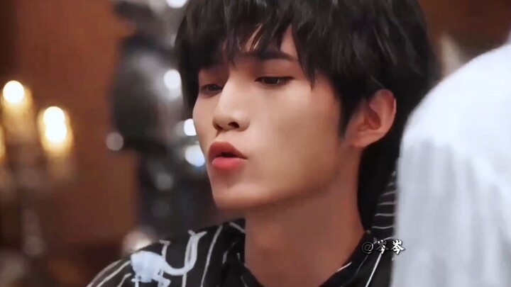 No matter what gift the person you like gives, it always feels precious.