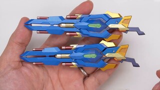 What made Bandai suddenly feel guilty? Unboxing and playing Bandai MB Lancelot Albion