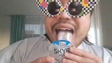 ASMR LID LICKING & EATING SKYR NATUREL YOGHURT | STORY TIME: HOW I MET MY WIFE (NO TALKING)