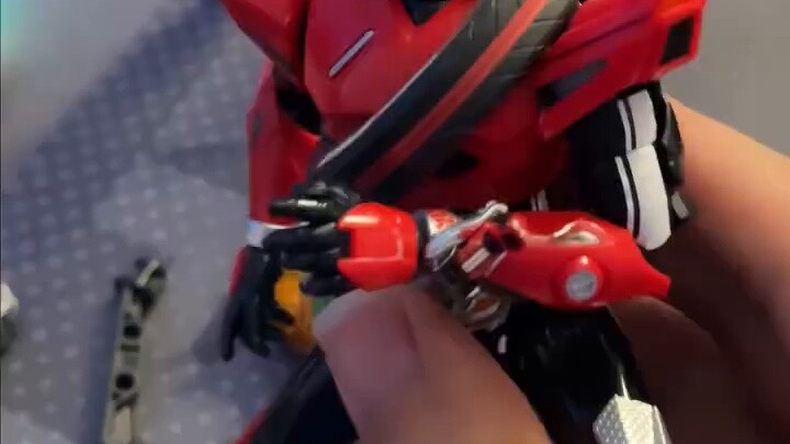 วิธีทำสีหัวให้เต็มใน FRS Kamen Rider ในราคา 20 บาท