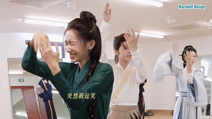 240629—Cheng Xiao’s short-verse dance mini-class is now open—Enroll now and receive a one-on-one ses