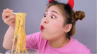 THỬ THÁCH THỰC PHẨM NÓNG VS LẠNH Mukbang TRONG 24 GIỜ!#amthuc #monngon