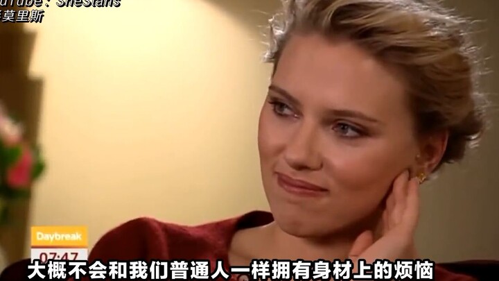 Khi Scarlett Johansson đụng độ phóng viên ngốc nghếch