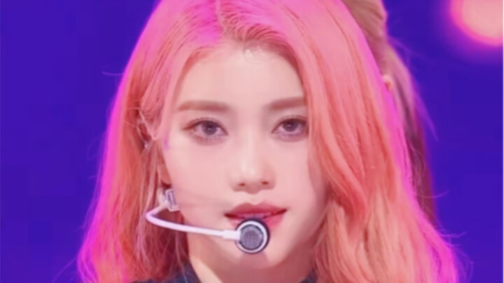 เซิ่นเสี่ยวถิง ผู้หญิงจีนที่ทำแค่ตำแหน่ง C ในฉากใหญ่ๆ เท่านั้น
