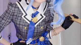 من هي المرأة التي تمسك بالفأس؟