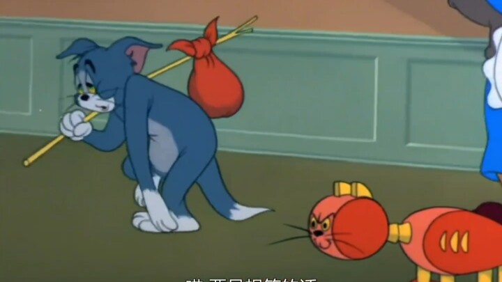 بيكاتشو يحل محلك، وداعًا توم!