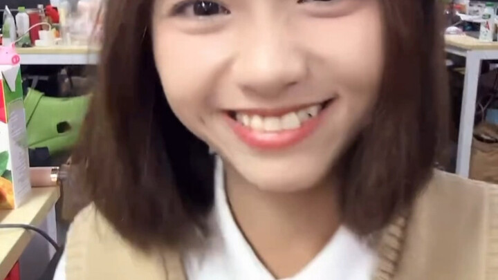 CC Without Glasses ⚡️ So Cute ⚡️ Falling in Love ⚡️