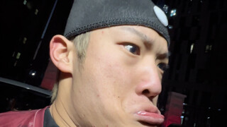 Terkejut sekali, melihat Sang Kaisar dan Haoqing Wuxia bergoyang bersama