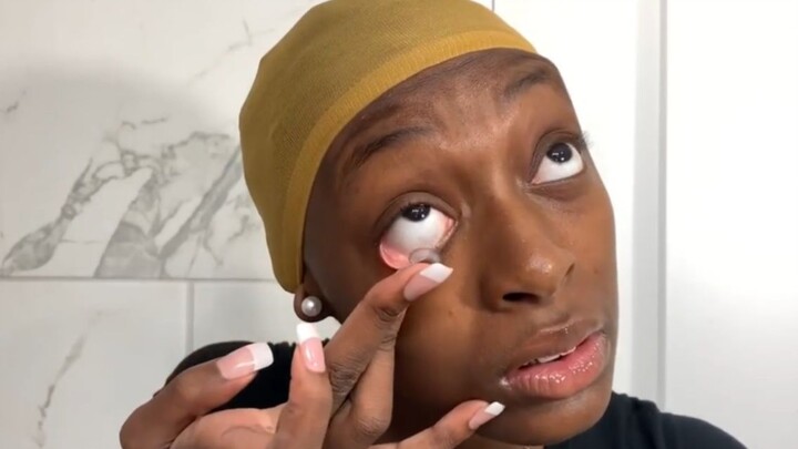 The first time I wore contact lenses, I blinded myself
