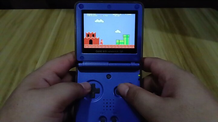 Super Mario Bros. on Gameboy Advance SP: World 4-2