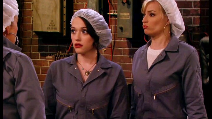 The sharp-tongued sisters are inseparable!