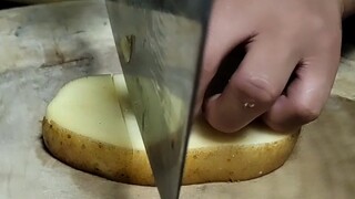 วิธีหั่นมันฝรั่งด้วยมีดเสื้อคลุม