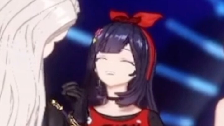 Look at Teacher Nai being embarrassed - Happy Sister La