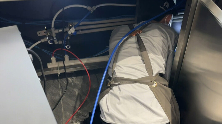 某咖啡店珍贵视频流出