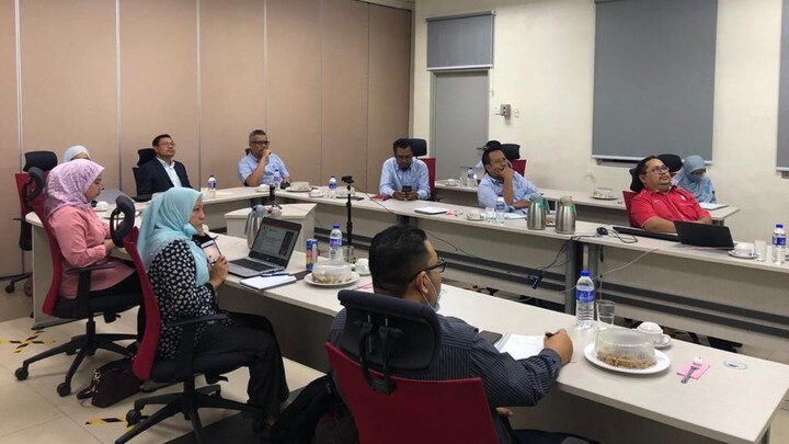 CONNECT WITH RICH MOMMY AND MAKE UP TO RM4k DAILY NOW IN MALAYSIA 100%!!!