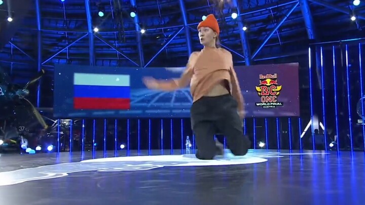 Kastet trở thành Bgirl đầu tiên giành chức vô địch Red Bull Finals trong hai năm liên tiếp