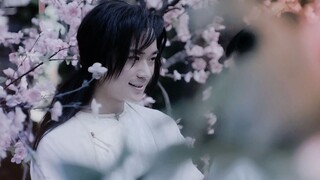 [Group portrait of Cao Jun in ancient costume] Remember to face any challenge with a smile