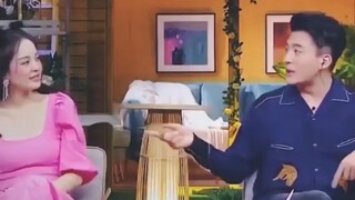 غو لي نازا لا تضع أي ملاحظات أبدًا، مما جعل هو غه يسبها بغضب.